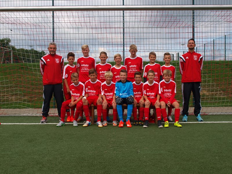 Das Team vor dem 1. M-Spiel
